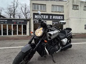 yamaha vmax 1700 cc / état neuf / garantie 6 mois