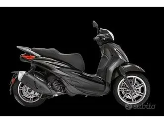piaggio beverly 300 i.e. base nero e bianco