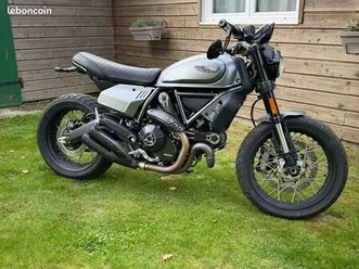 ducati 800 scrambler nightshift