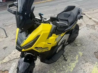 x-adv 750 spéciale édition
