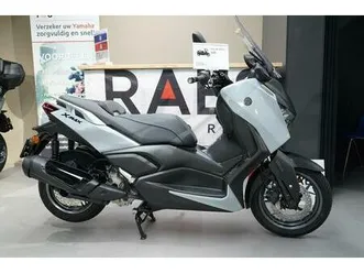 ② yamaha xmax 300 tech max +