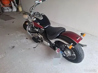 suzuki 800 intruder
