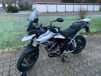 triumph tiger 900 gt pro