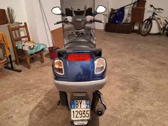 piaggio xevo 250 blu/azzurro