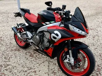 aprilia-tuono-660-a2