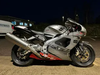 aprilia rsv 1000 r mille 2003 - only 15,443 miles - very nice example