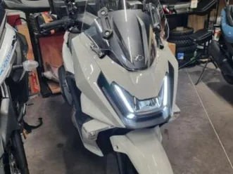 kymco skytown 125 2025 125 cm3 | scooter | 1 100 km | gris | 77140 nemours