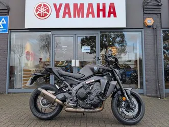 yamaha mt-09 900 y-amt euro 5 890 cc