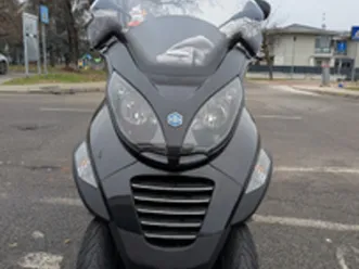 piaggio mp3 250 ie