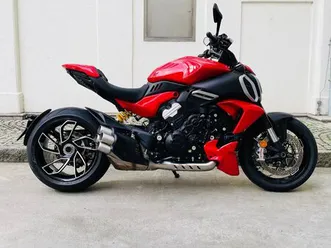 ducati diavel v4