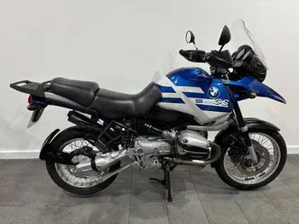 2002 bmw r1150gs, bmw touring luggage, heated grips, tubeless wheels, handguards