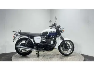 triumph bonneville 2014 t100 great condition only 7k iconic modern classic 865 cc
