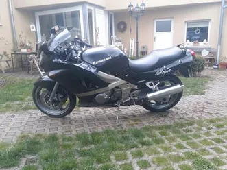 kawasaki zzr600 ninja