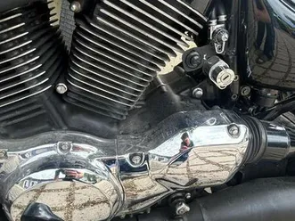 suzuki vs 1400 intruder