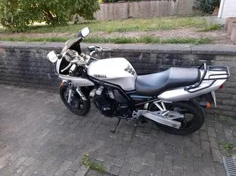 yamaha fzr 600