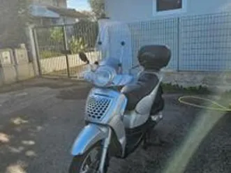 aprilia scarabeo 200 - 2011