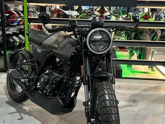 ② brixton crossfire 125 cc