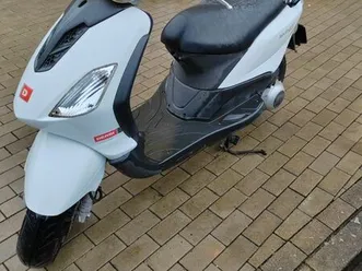 piaggio fly 125 m57 leader roller