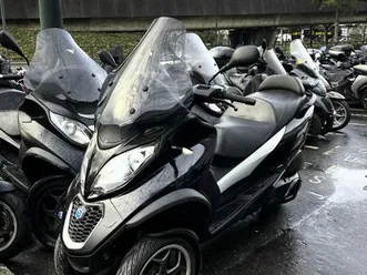 piaggio mp3 400 hpe noir brillant garantie 3 ans