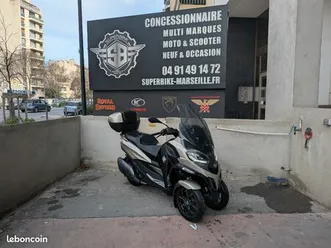 ⭐ piaggio mp3 530 hpe top case première main garantie 12 mois révision ok ?