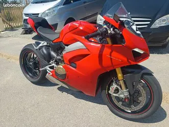 ducati panigale v4s