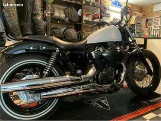 moto honda shadow 750