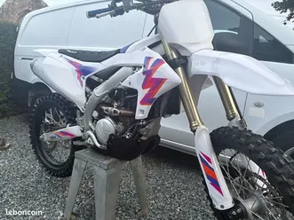 250 yzf 2024 50th anniversaire