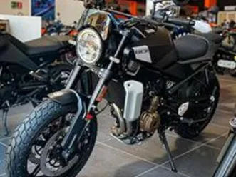 husqvarna svartpilen 801 105 cv