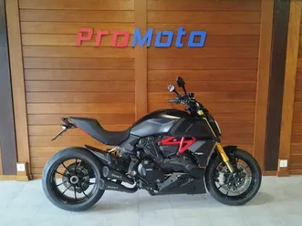 ducati diavel 1260 s calvaria de cima