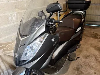 scooter peugeot satellite 125 – 8 000 km – très bon état – ct ok
