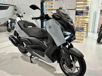 yamaha xmax 300 tech max + • 2025
