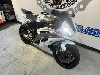 2009 yamaha yzf-r6 pearl white