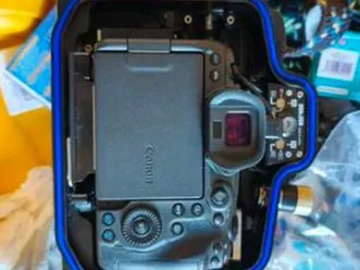 camara canon r5 y carcasa y flash sea&se