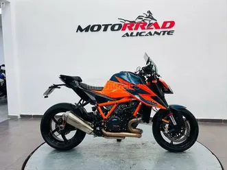 ktm - 1290 super duke r