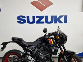 suzuki gsx-8s 2025 800 cm3 | moto roadster | 669 km | noir | 72100 le mans