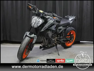 ktm duke 790 // auspuff leo-vince //