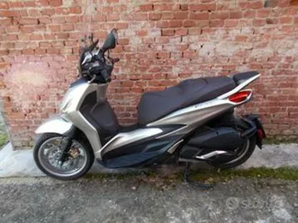 piaggio beverly 300 hpe - 2023