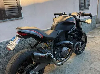 ducati monster 821 stealth nero