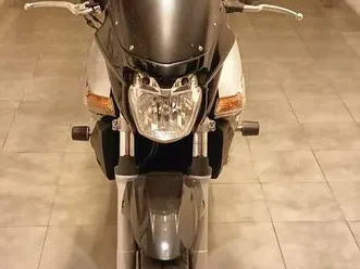 suzuki gsr 600 grigio