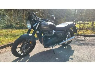 triumph street twin