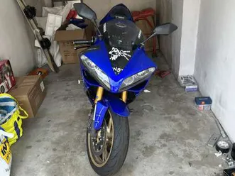 yamaha yzf-r1