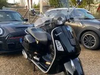 piaggio vespa 300 gts