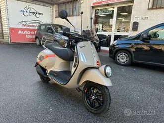 vespa gtv 300 10/23 km.8596 unipro.