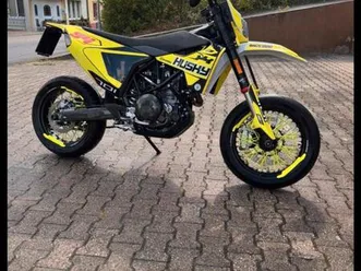 husqvarna 701 supermoto 2024