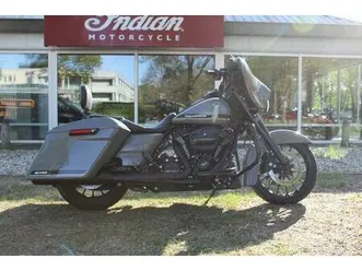 ② harley-davidson street glide flhxs