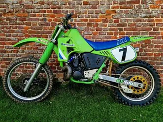 ② kawasaki kx 500