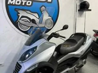 piaggio mp3 125