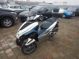 piaggio mp3 300 lt