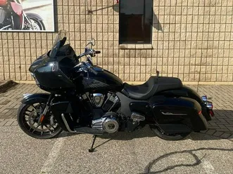 2021 indian motorcycle® challenger® limited thunder black pearl