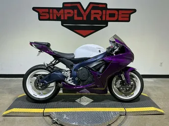 2011 suzuki gsx-r600™